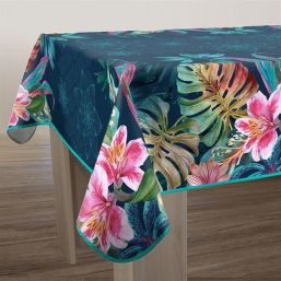 Tafelkleed anti-vlek rechthoekig, blauw met een oase van kleurrijke bloemen en bladeren.